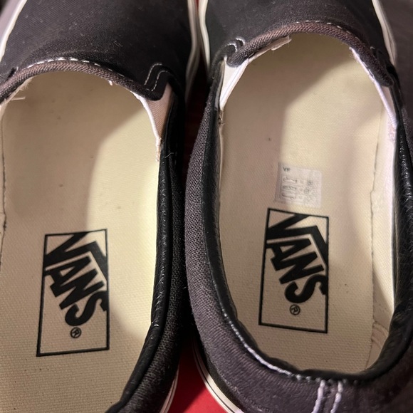 Vans Classic Slip-ons - Picture 5 of 6